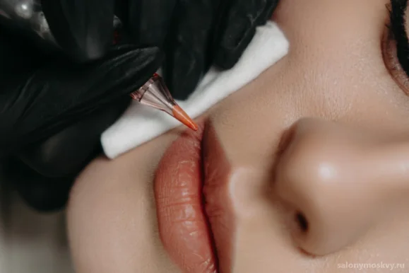 Школа-студия перманентного макияжа MAKEUPTATTOO на улице Коштоянца фото 9