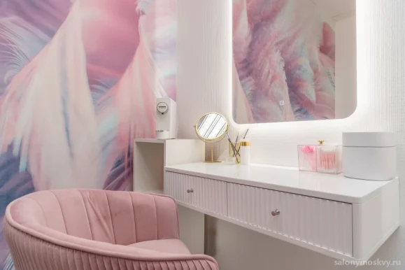 Студия красоты Twins Brow Bar фото 18